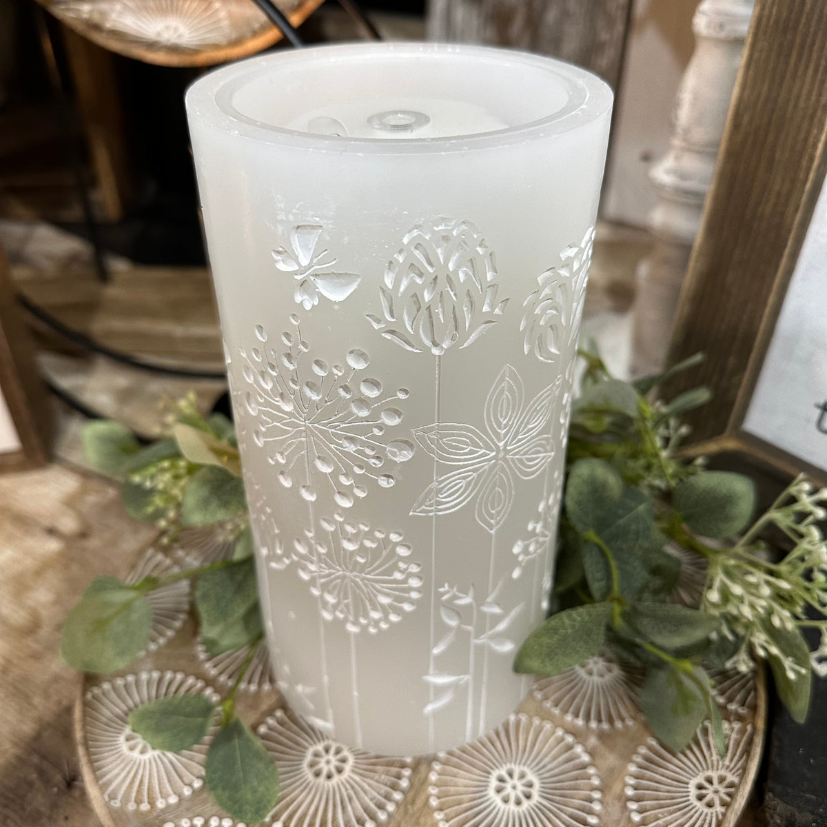 Dandelion Flower Candle Fountain | White