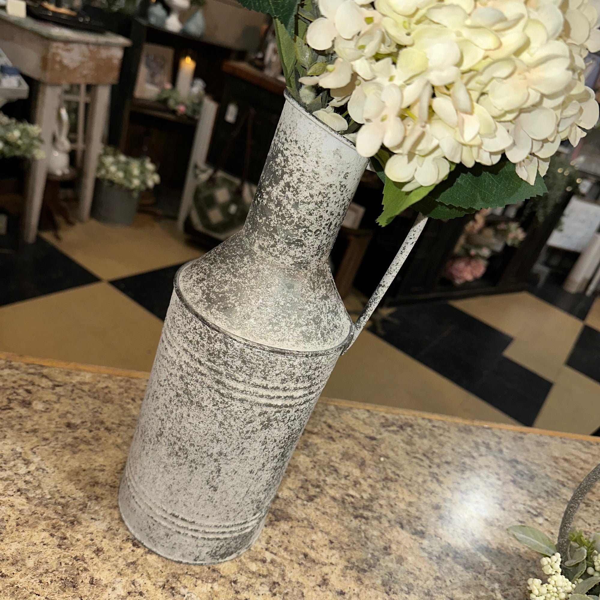 Farmhouse Jug | 14"
