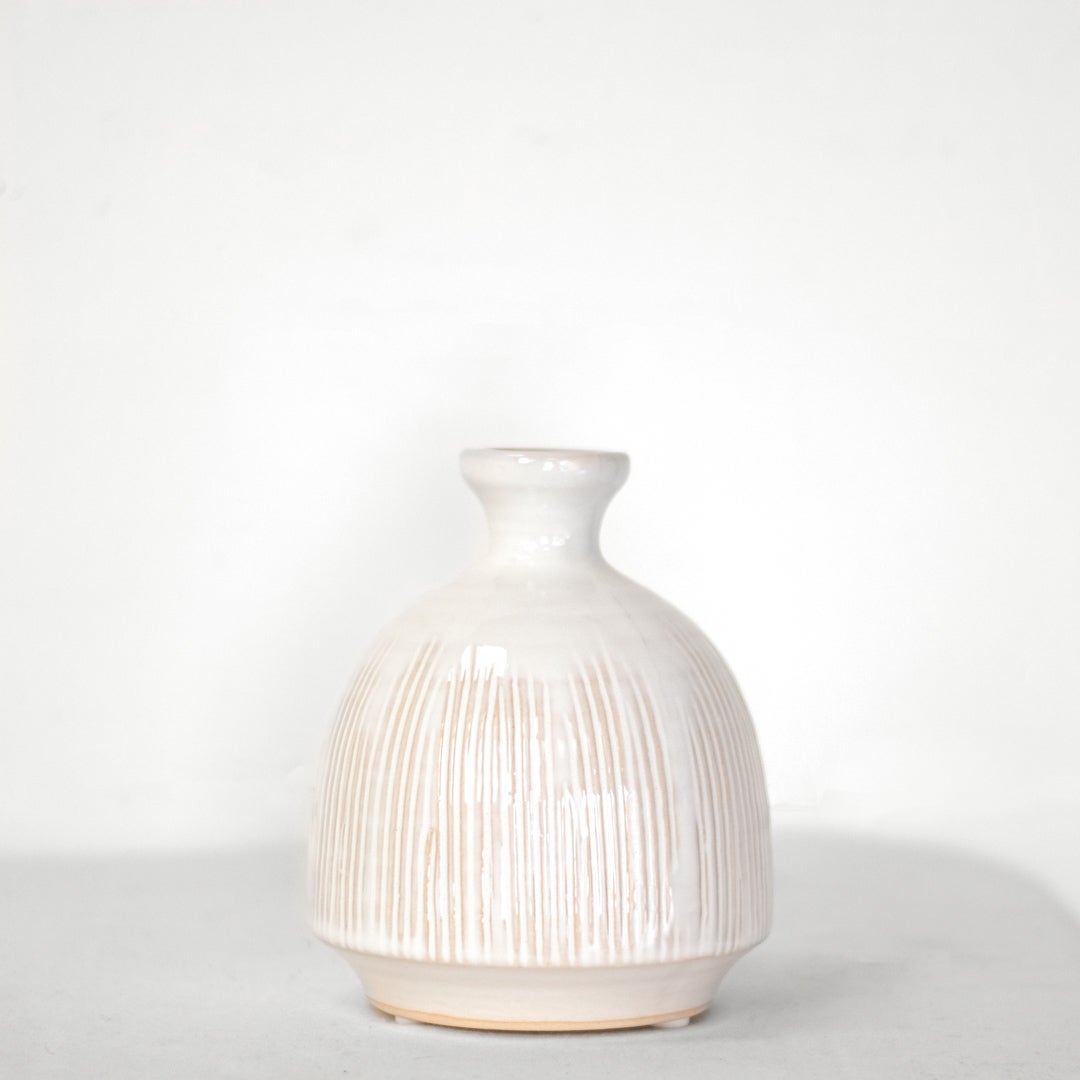 Lined Vase | 6-7&quot;