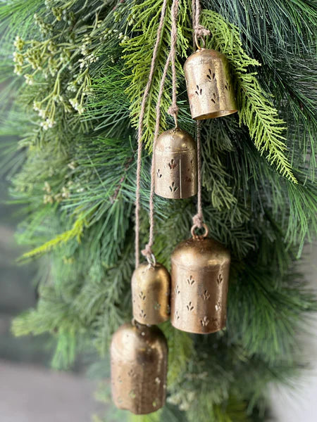 Hanging Prancer Bells | Gold