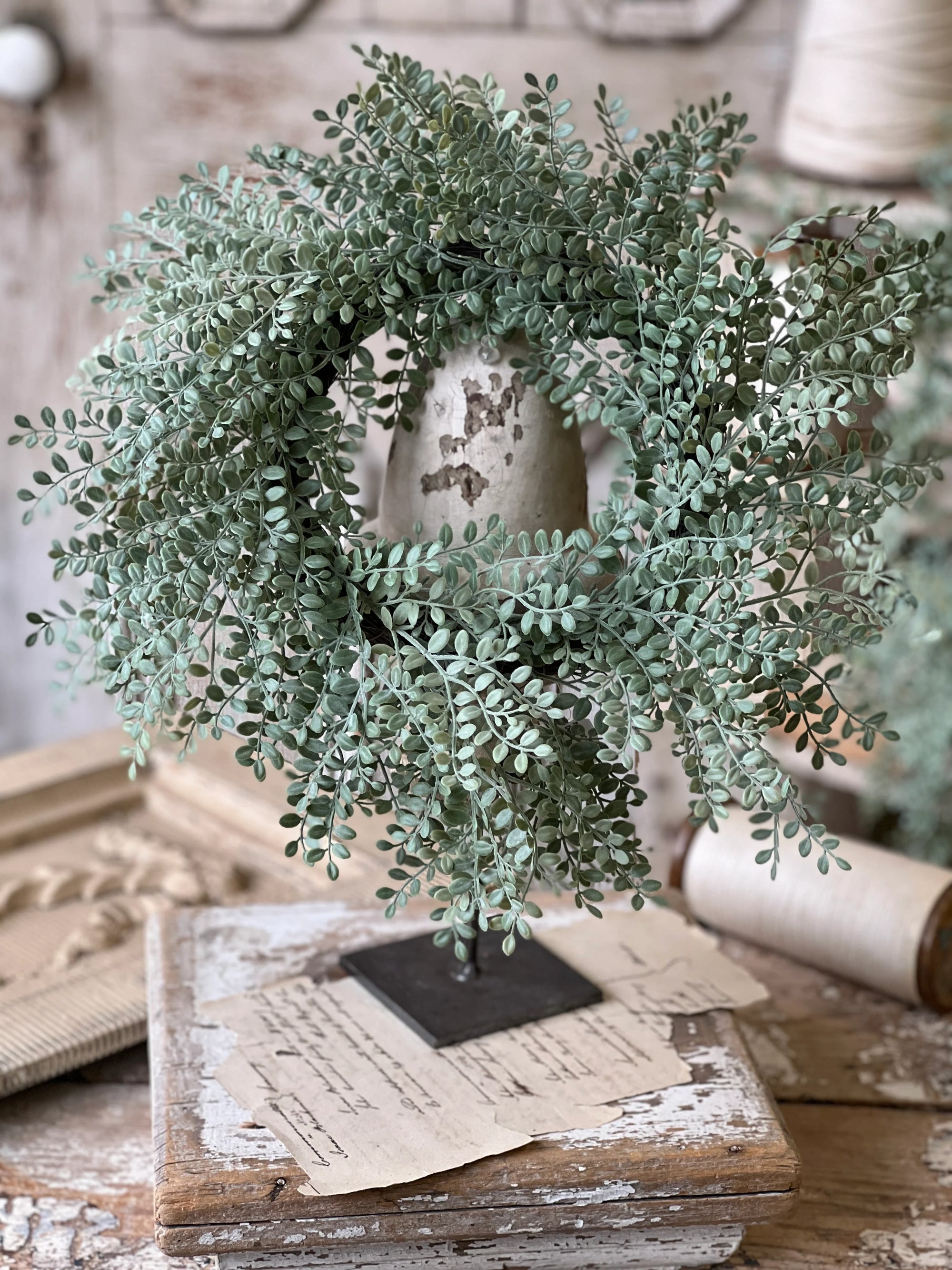 Petite Leaves Candle Ring | 16"