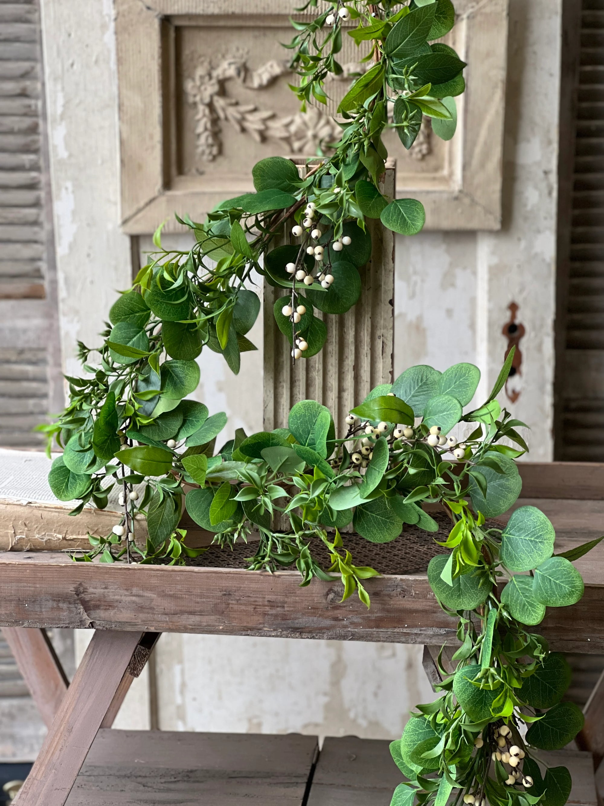 Eucalyptus Leaf selling Garland Vine