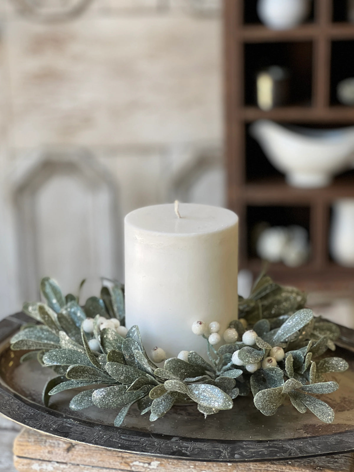 Ice Kissed Mistletoe Candle Ring | 10&quot;