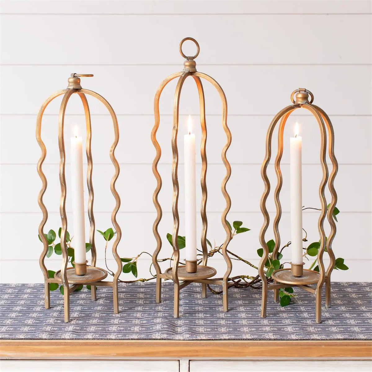Wavy Cage Candle Holder | Gold Finish