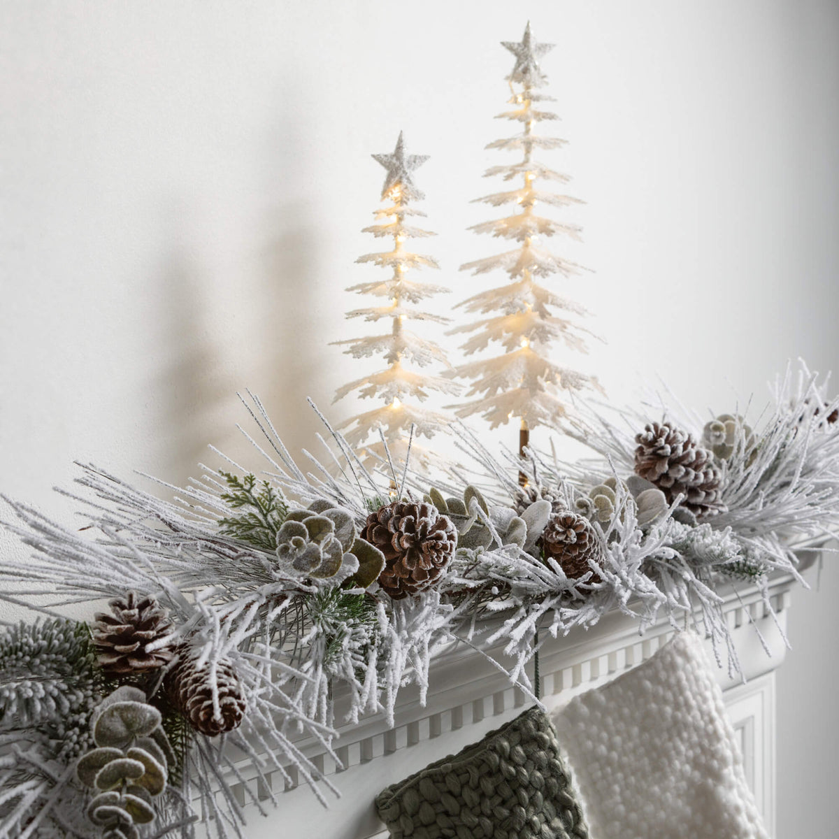 Lighted Snowflake Tree | Battery Operated