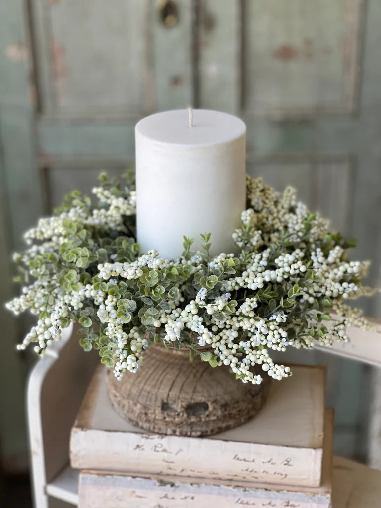 Spring Berry Ring | White | 12"