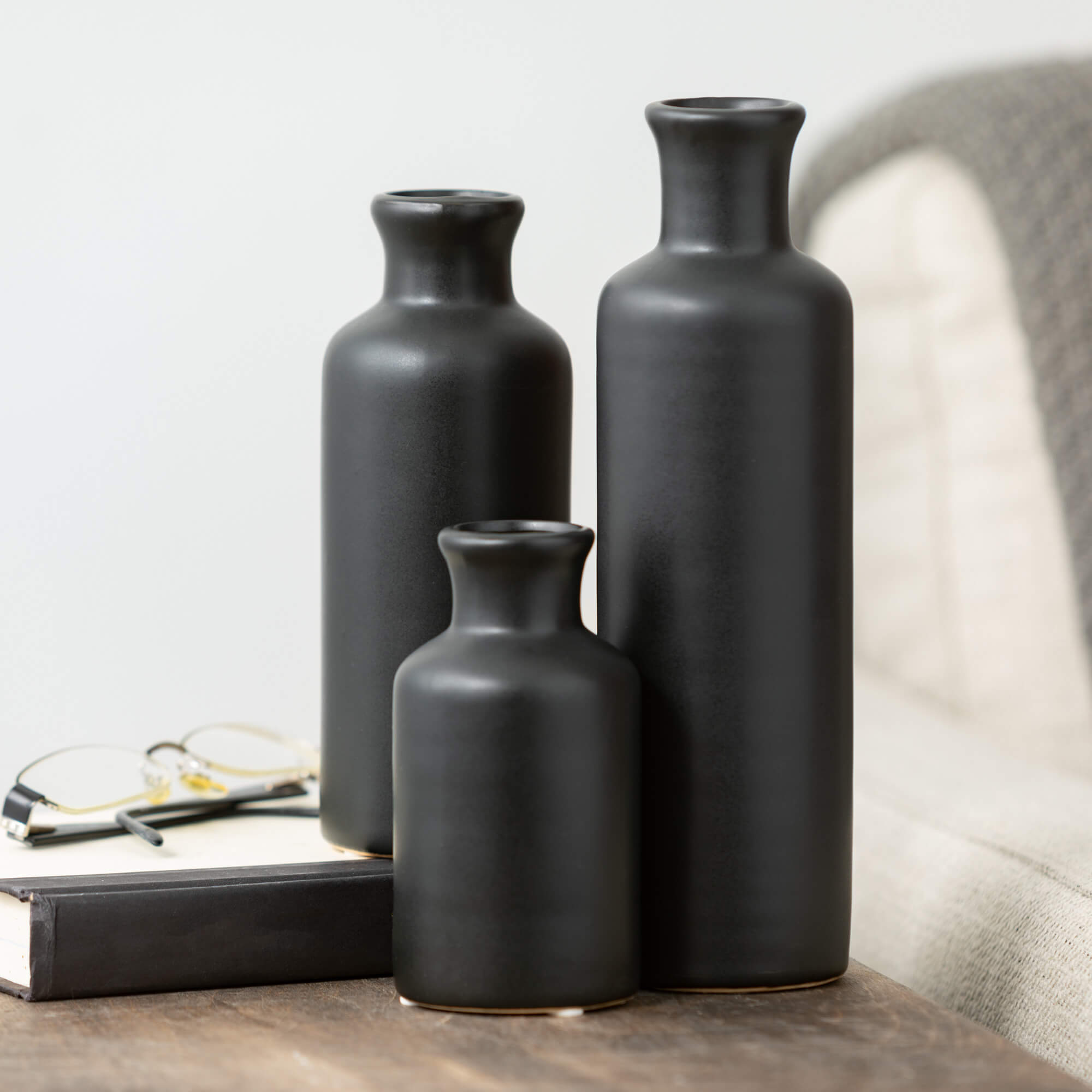 Matte Black Bottle Vase | 5-7"