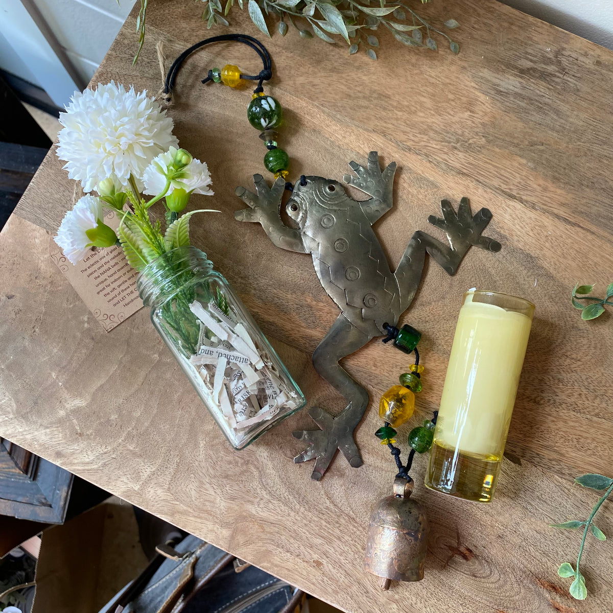Tree Frog Wind Chime {Gift Box}